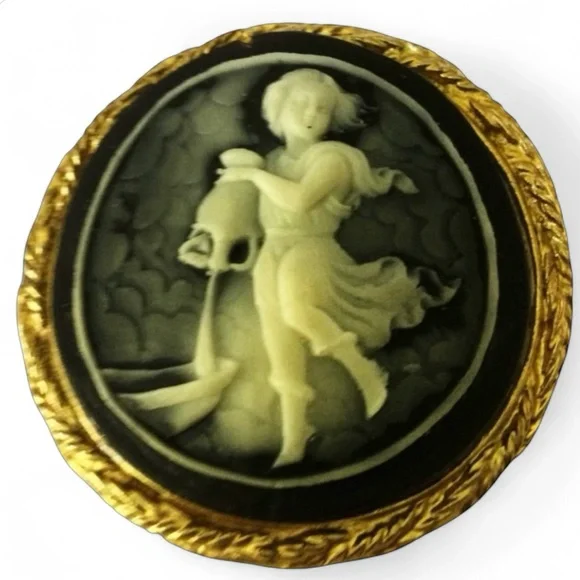 Vintage 1950s Aquarius Water Bearer Cameo Brooch Braided Gold-Tone Frame - Picture 8 of 12